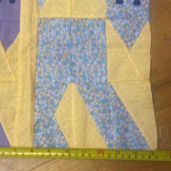 Pieced cat quilt - Picture 3 of 7
